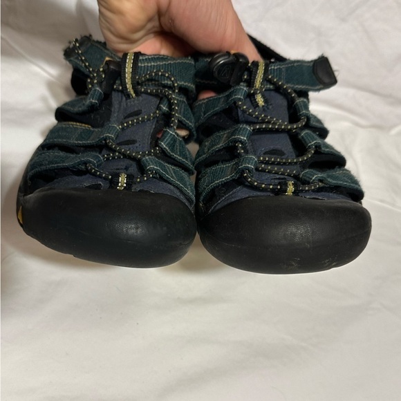 Kids boys girls youth Keen sandals size 3 shoes green yellow black navy blue - Picture 8 of 10